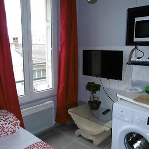 Appartement Studio Non Fumeur, Proche Gare Châteaucreux Et Centre-ville, Accés Rapide à L'autoroute, Saint-Etienne (Loire)